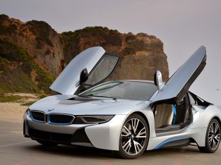 BMW I8 وارد کویت می شود